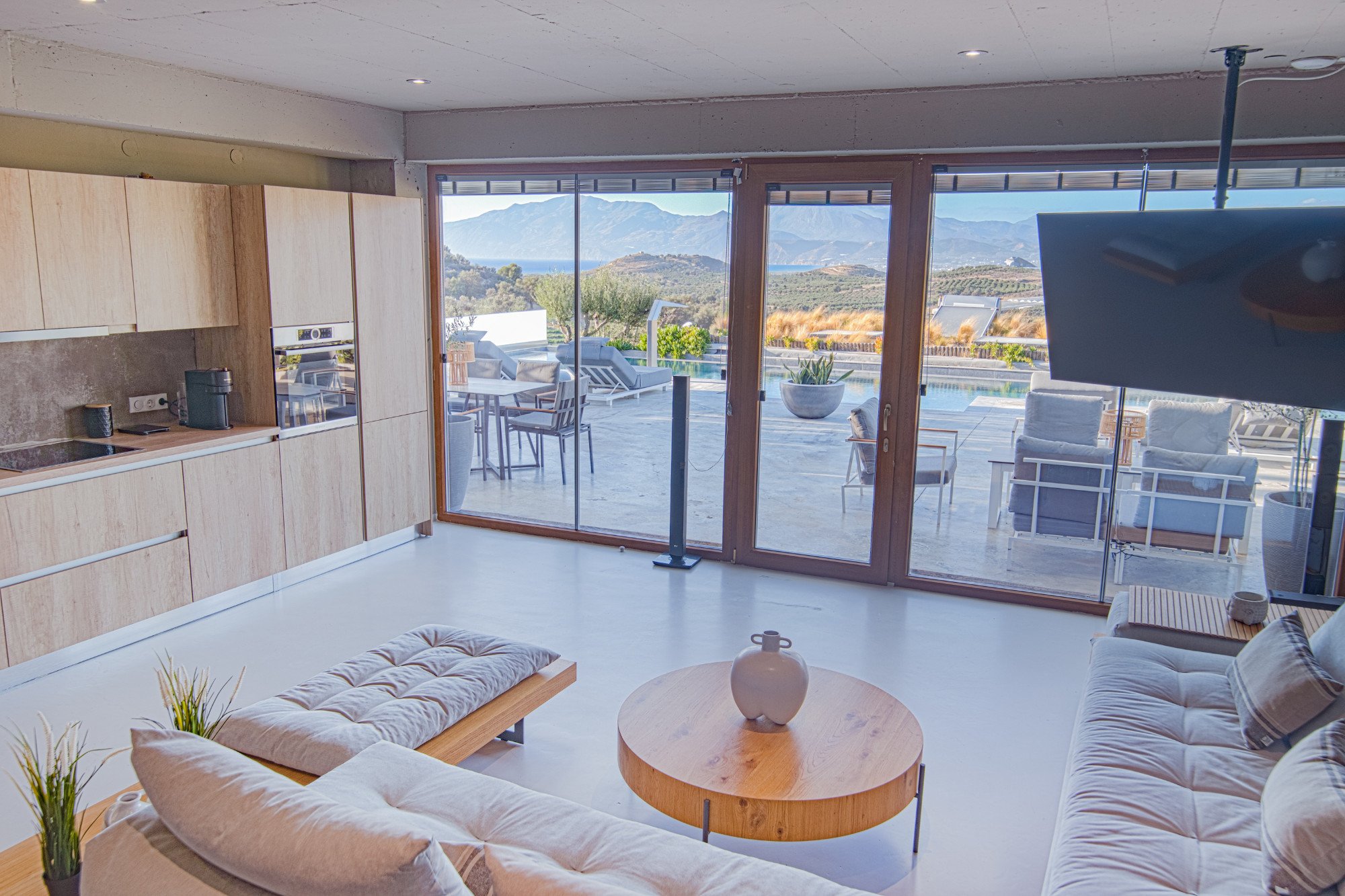 Marnos Green Luxury Grand Villa Marnos Green Luxury Grand Villa